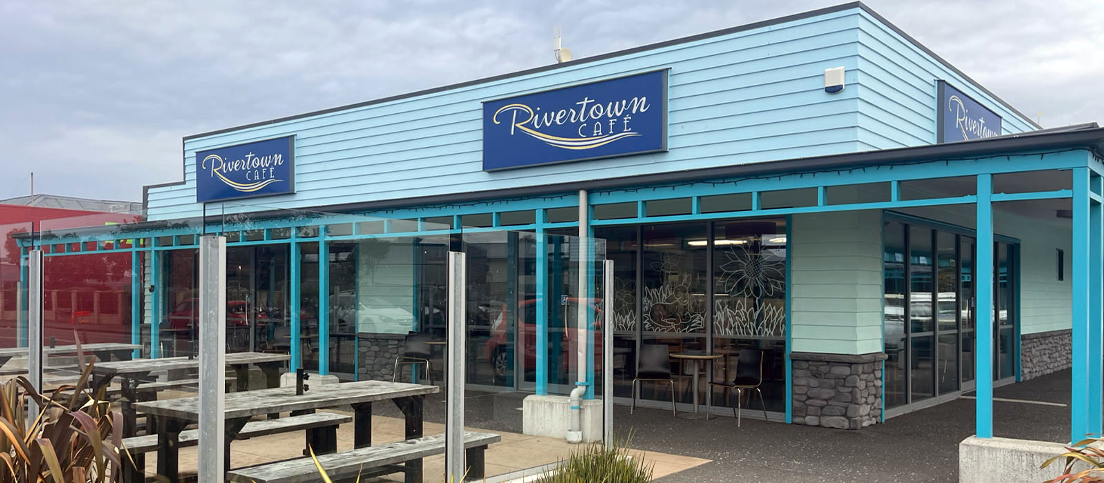 RiverTown Cafe and Restaurant Kaiapoi photo from roadside